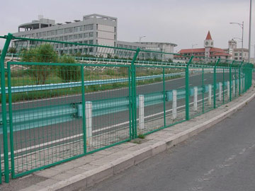 云南公路護(hù)欄網(wǎng)