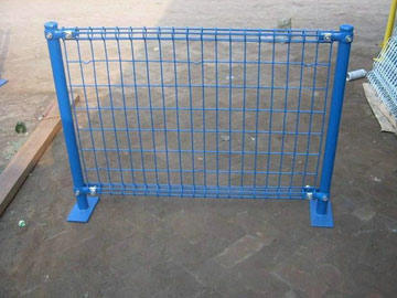 雙圈護(hù)欄網(wǎng) 雙圈護(hù)欄網(wǎng)